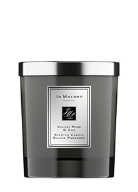 Candela per la Casa Velvet Rose & Oud